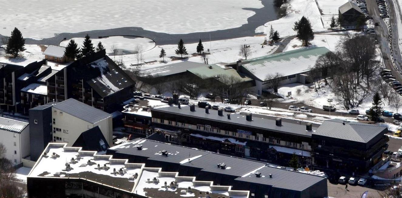 Yat Il De La Neige A Super Besse