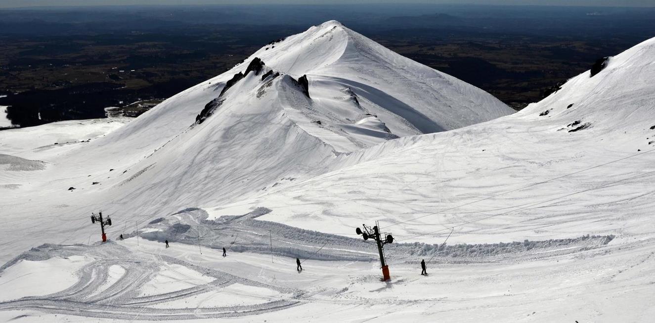 Yat Il De La Neige A Super Besse