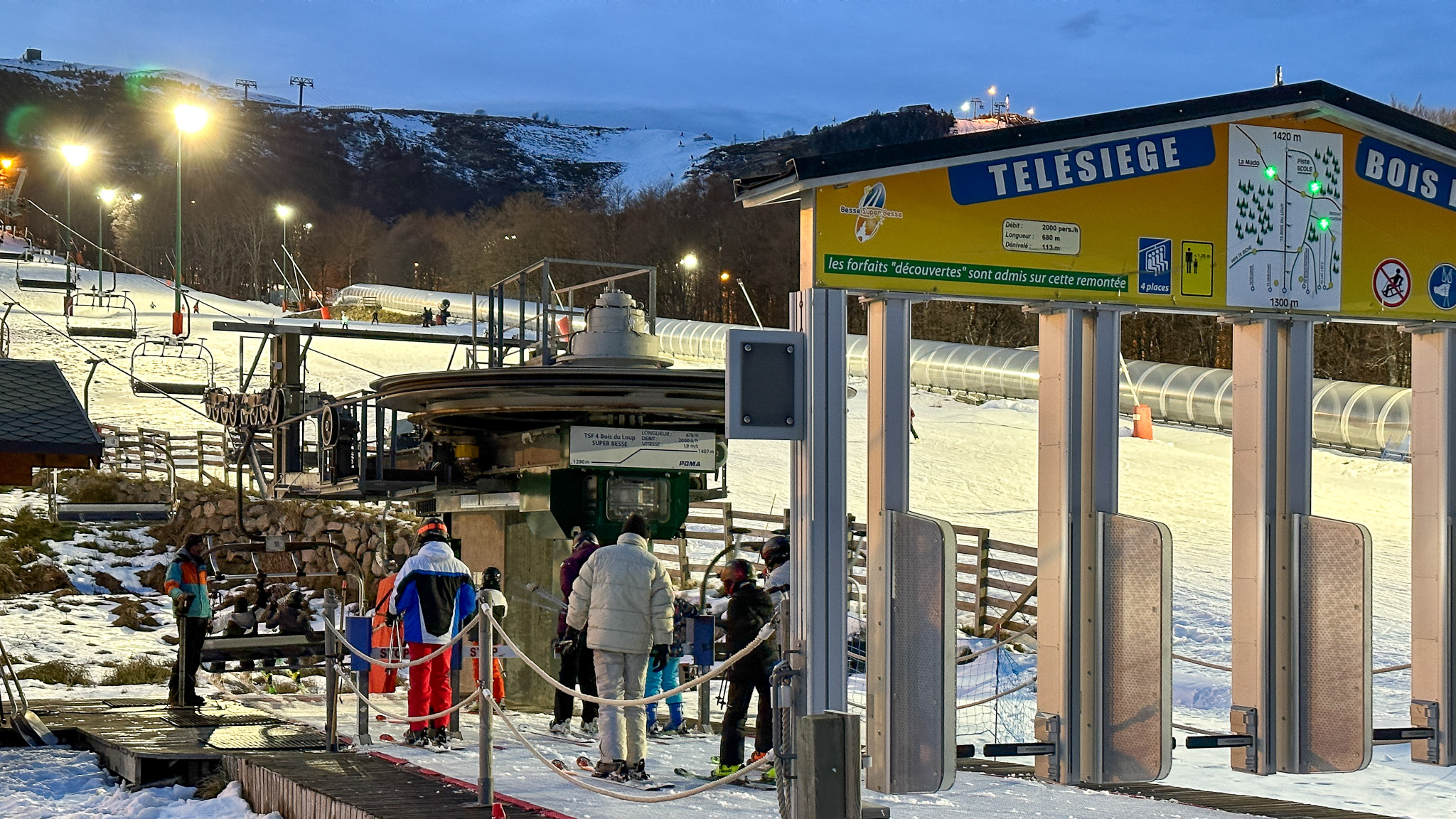 Station de Super Besse, pratique du ski nocturne
