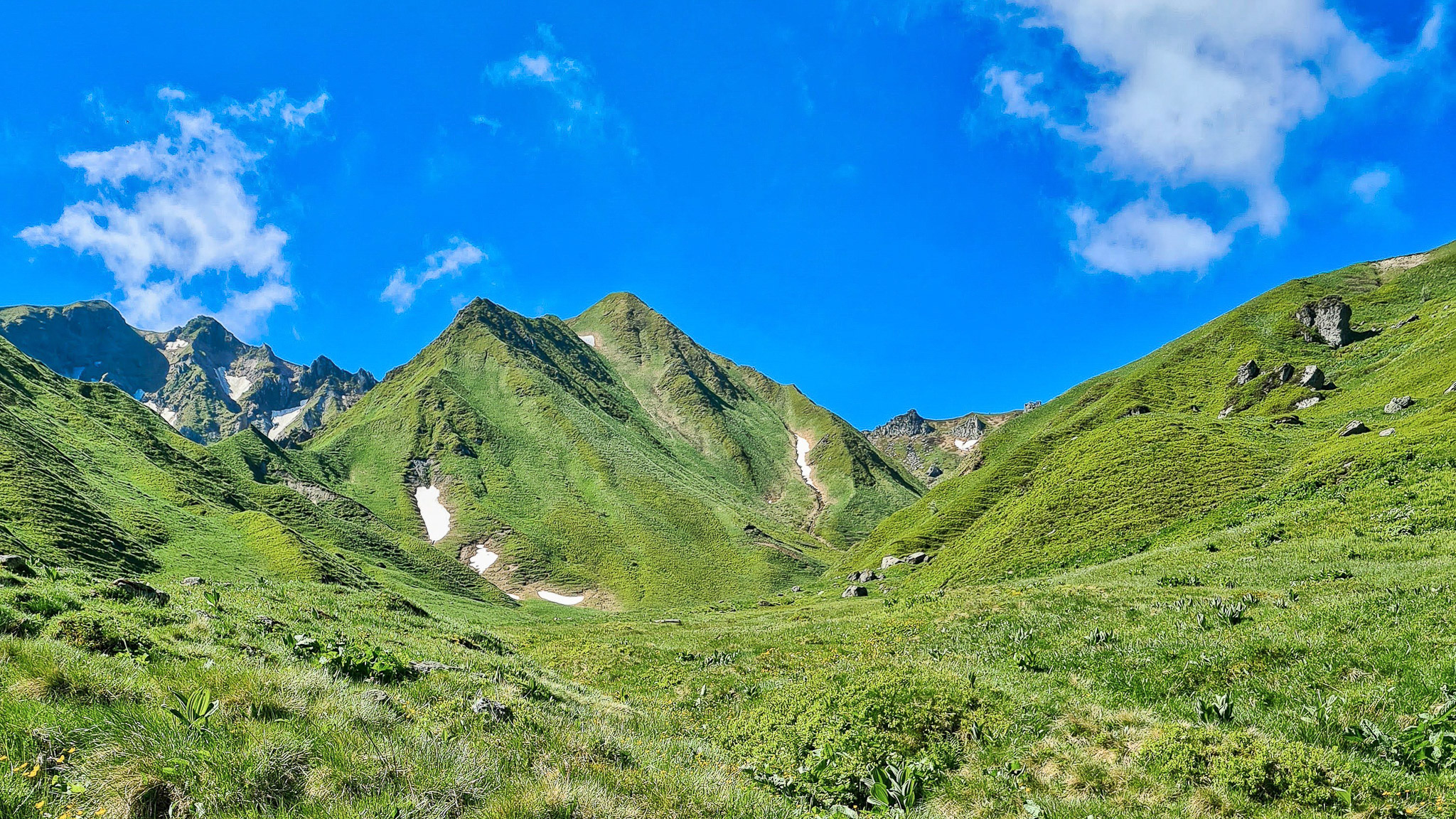 Le Val de Courre, entre la station du Mont Dore et le Col de la Courre