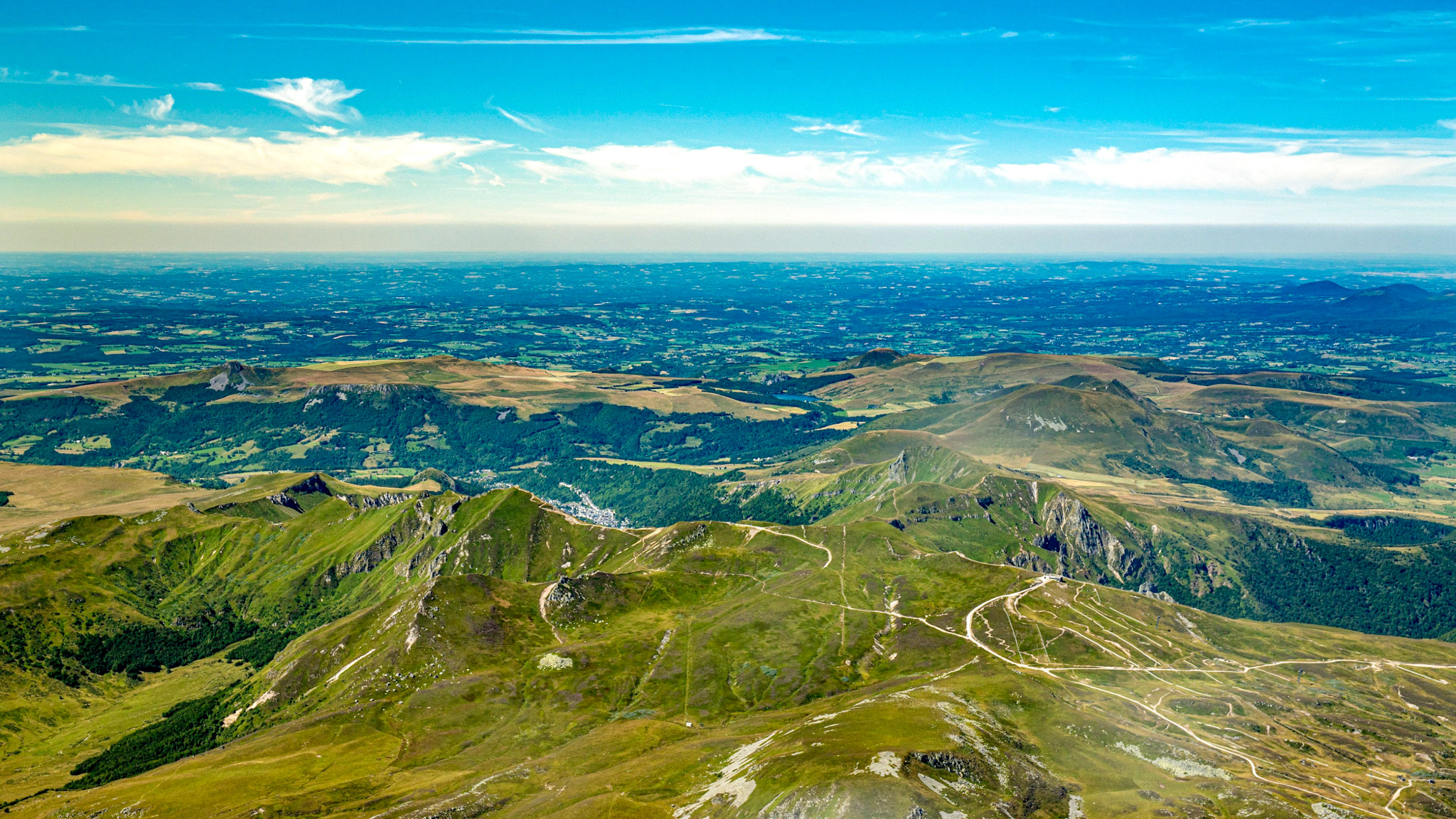 Monts Dores, le Puy Ferrand, le Puy de la Perdrix, le Puy de Sancy et le Mont Dore