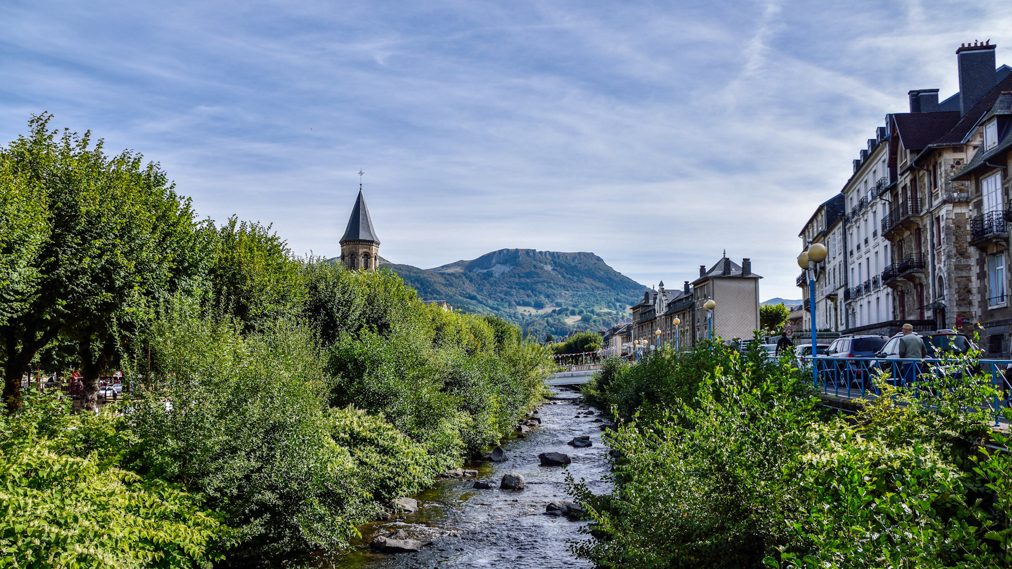 La Bourboule: la Dordogne naissante dans le Massif du Sancy