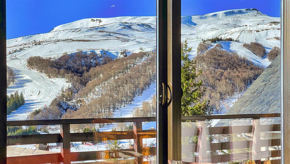 Chalet l'Anorak Super Besse, belle vue sur les pistes de ski