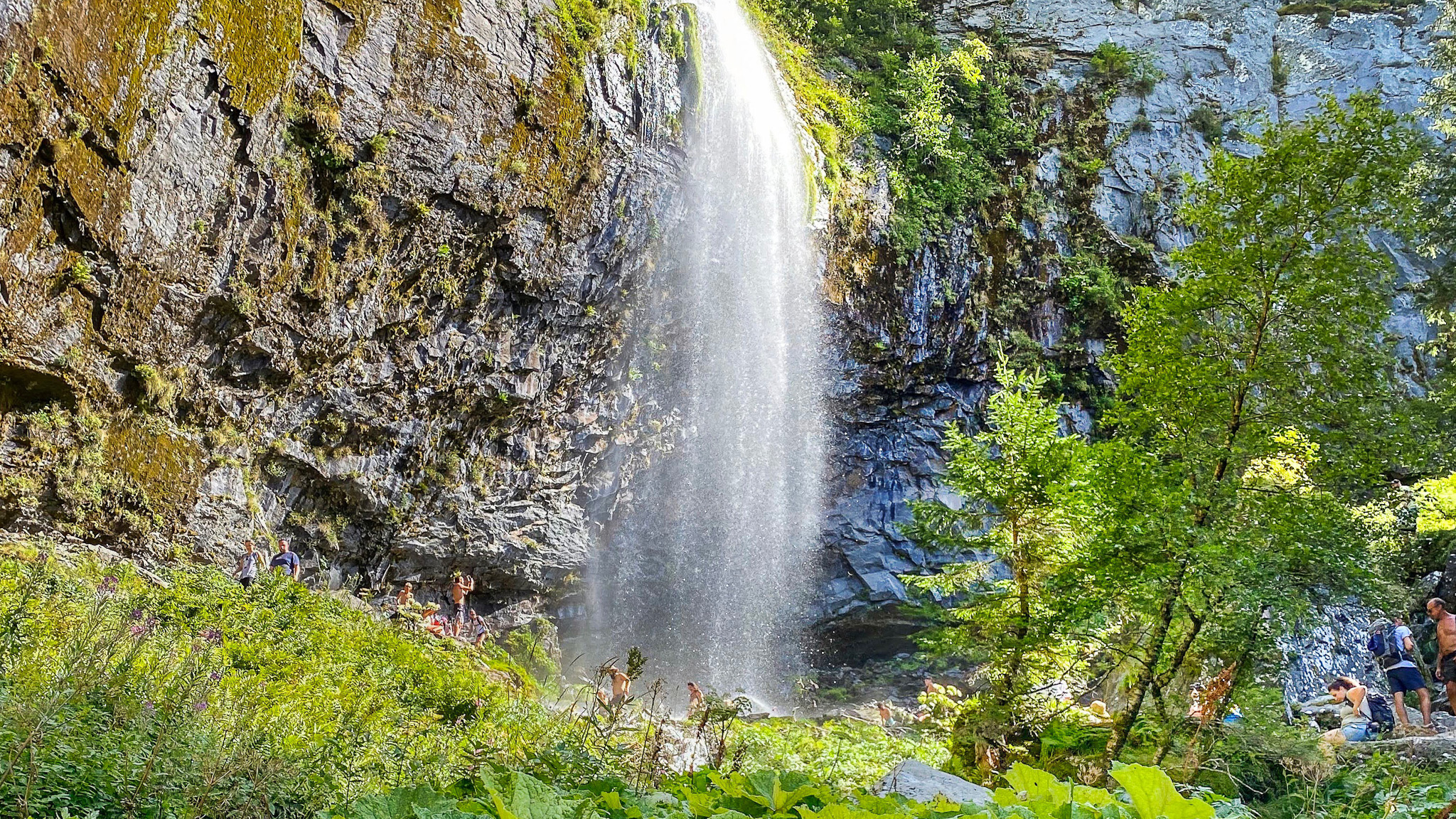 La Grande Cascade au Mont Dore, le bonheur de la baignade