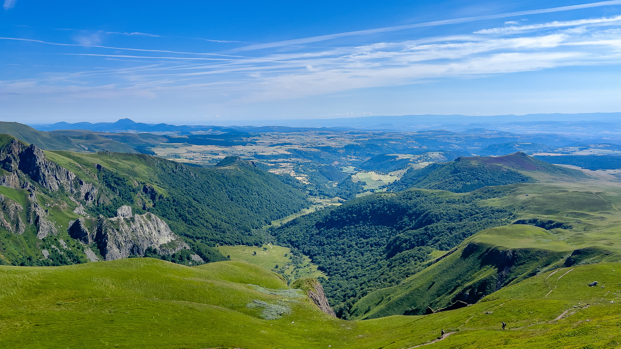La Vallée de Chaudefour du sommet du Puy de la Perdrix