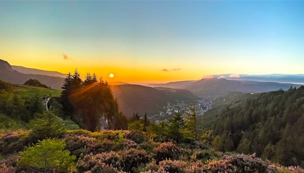 Le Mont Dore, Plateau de Durbise, coucher de soleil sur le Mont Dore