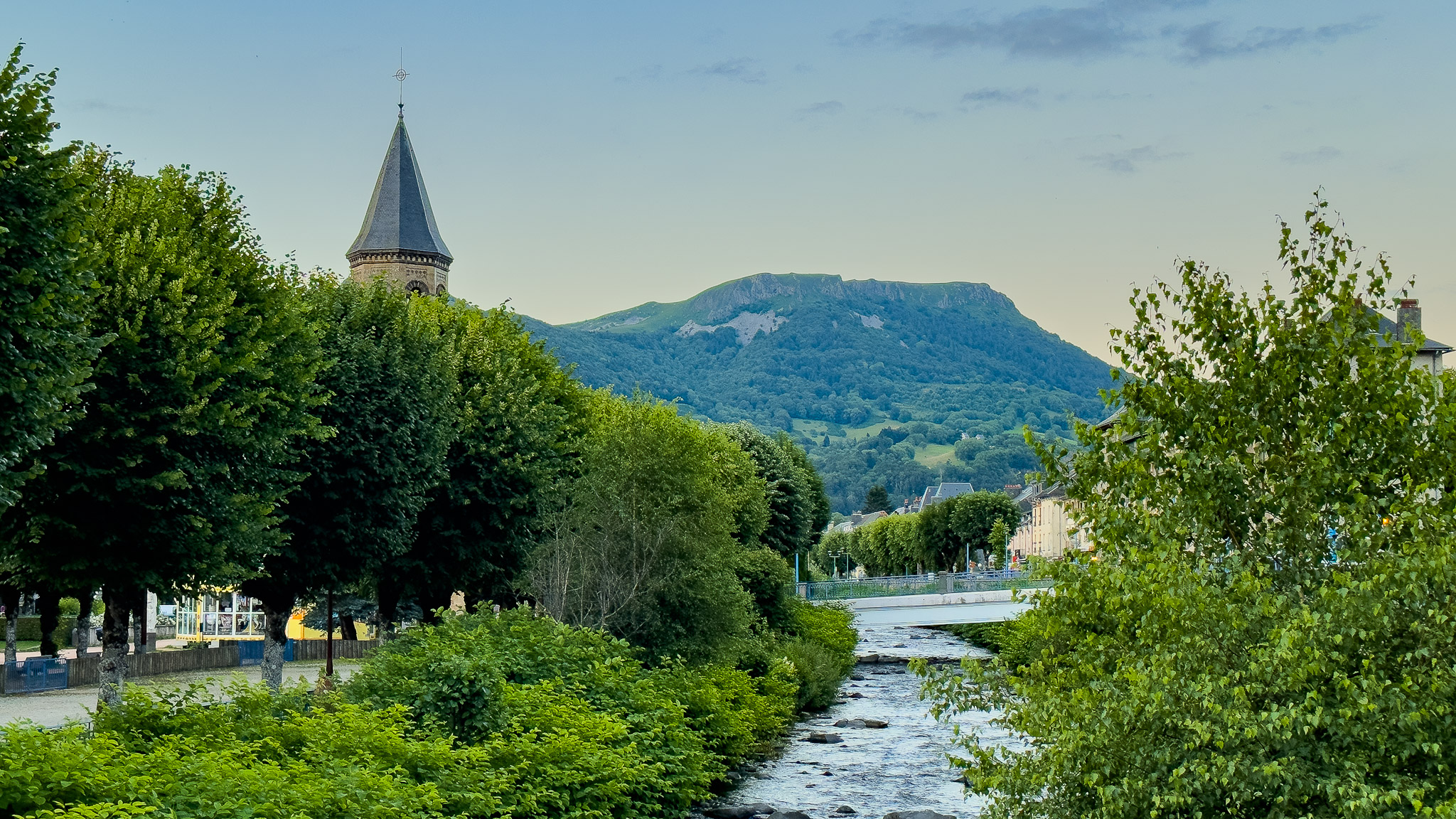 La Vallée de la Dordogne à La Bourboule