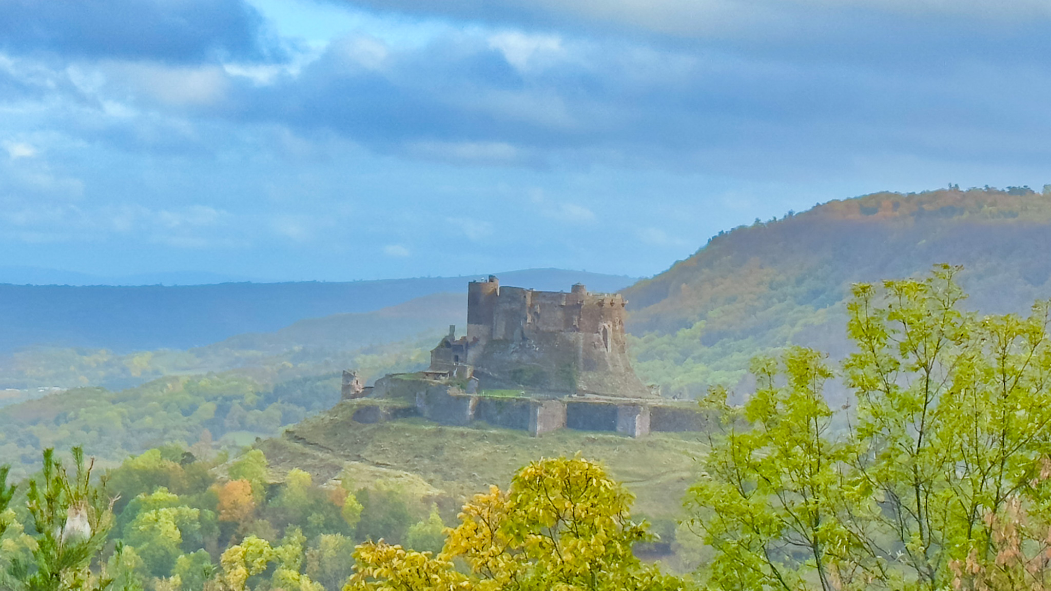 L'automne au Chateau de Murol