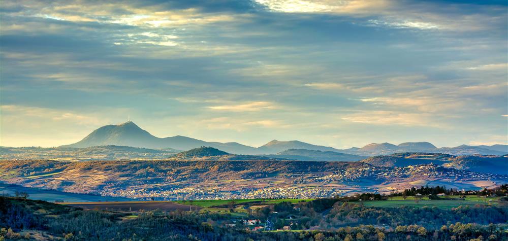 La Chaine des Puys et le Plateau des Monts Dôme